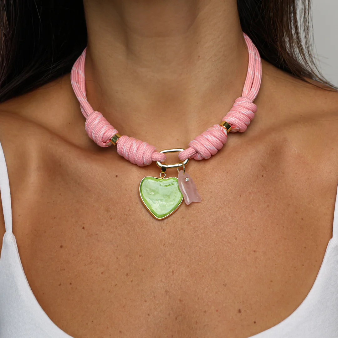 POP UPS X HANNAH B BOAT ROPE PRETTY IN PINK NECKLACE WITH GREEN HEART & PINK FISH - Image 4